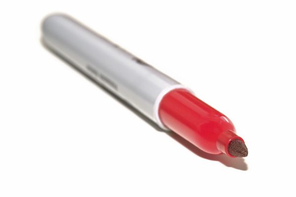 چگونه ماژیک خشک شده را درست کنیم؟ 2 چگونه ماژیک خشک شده را درست کنیم