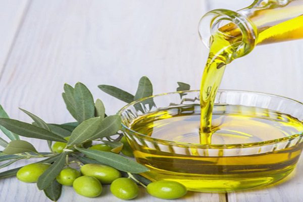 خواص زیبایی روغن زیتون مالیدنی