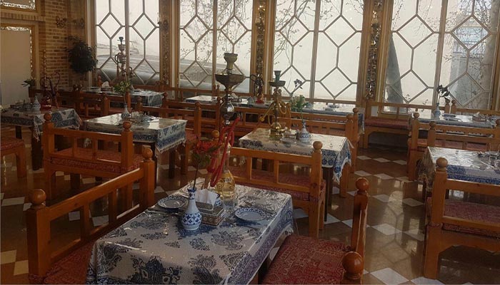 رستوران و سفره خانه سنتی باربد