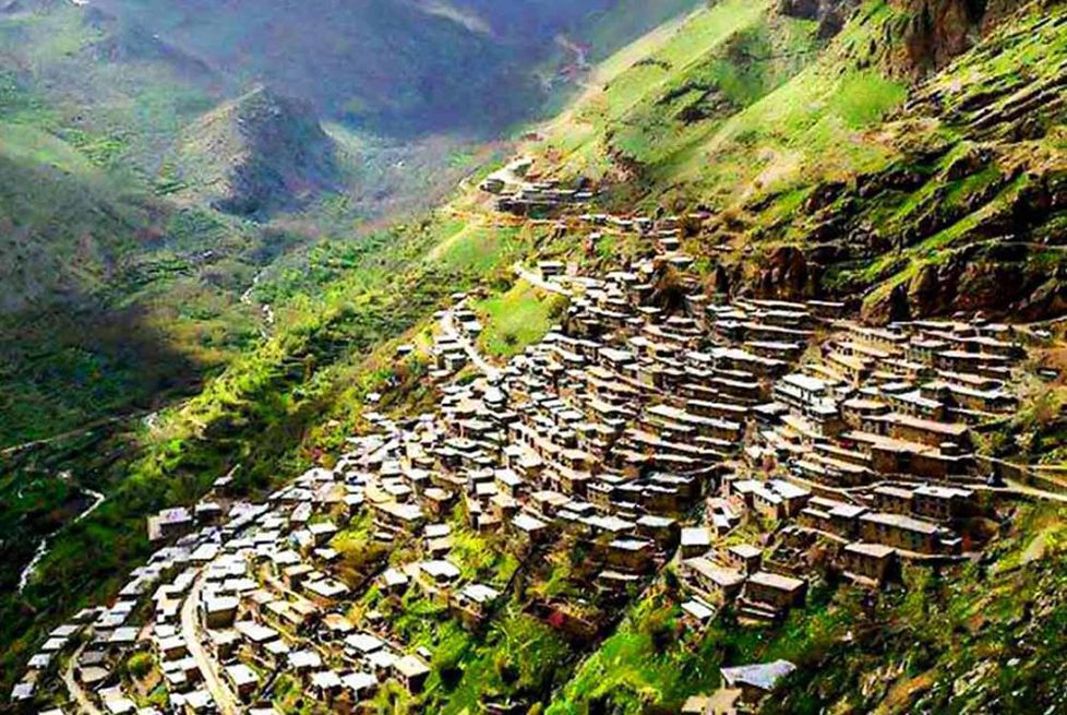 روستای پلکانی پالنگان برای جشن بمو