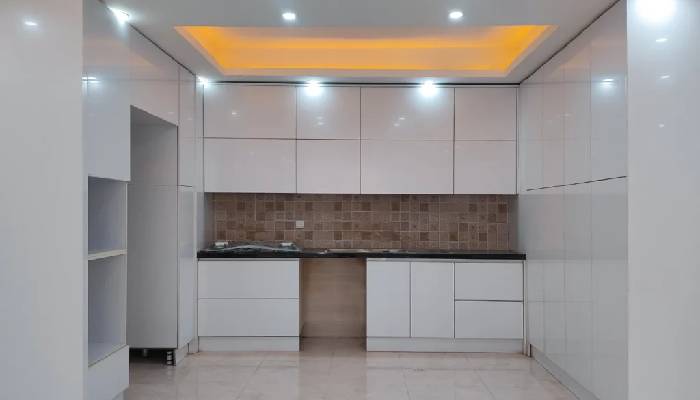 راهنمای انتخاب بهترین نور خطی برای آشپزخانه 4 نکات طراحی دکوراسیون با نور خطی آشپزخانه