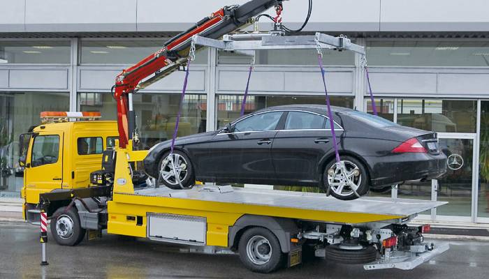 اقدامات لازم زمان خراب شدن ماشین در جاده 4 حمل ماشین