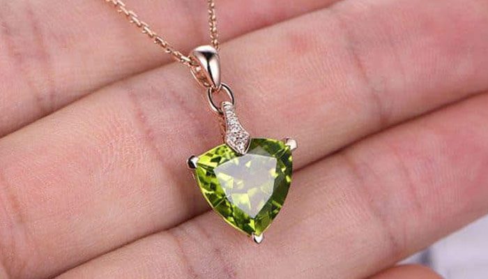 جواهرآلات سنگ مرداد