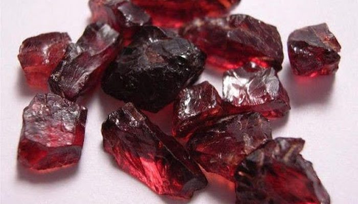 سنگ گارنت متولدین آبان